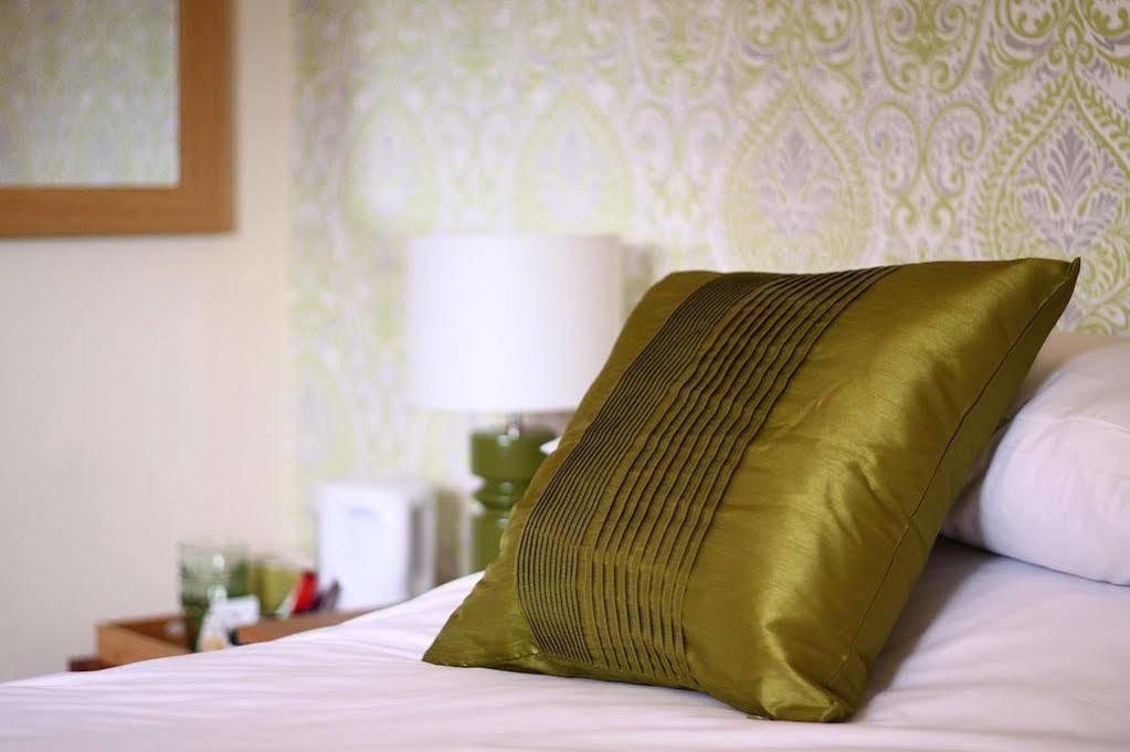 The Windsor Castle Inn Lye Buitenkant foto
