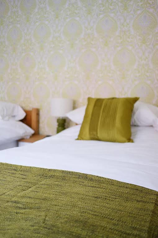The Windsor Castle Inn Lye Buitenkant foto