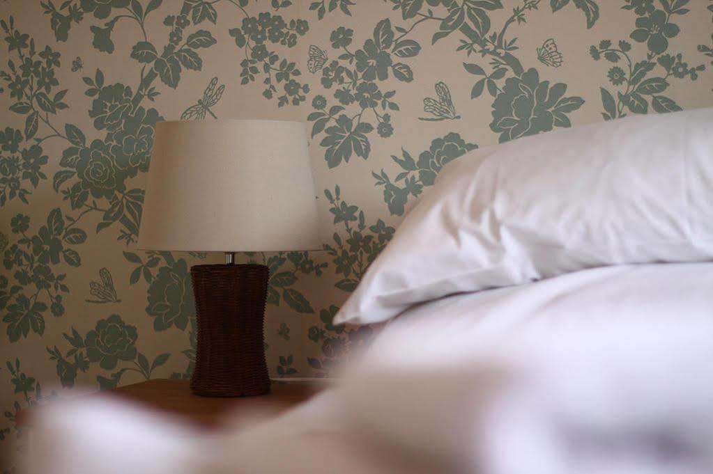 The Windsor Castle Inn Lye Buitenkant foto